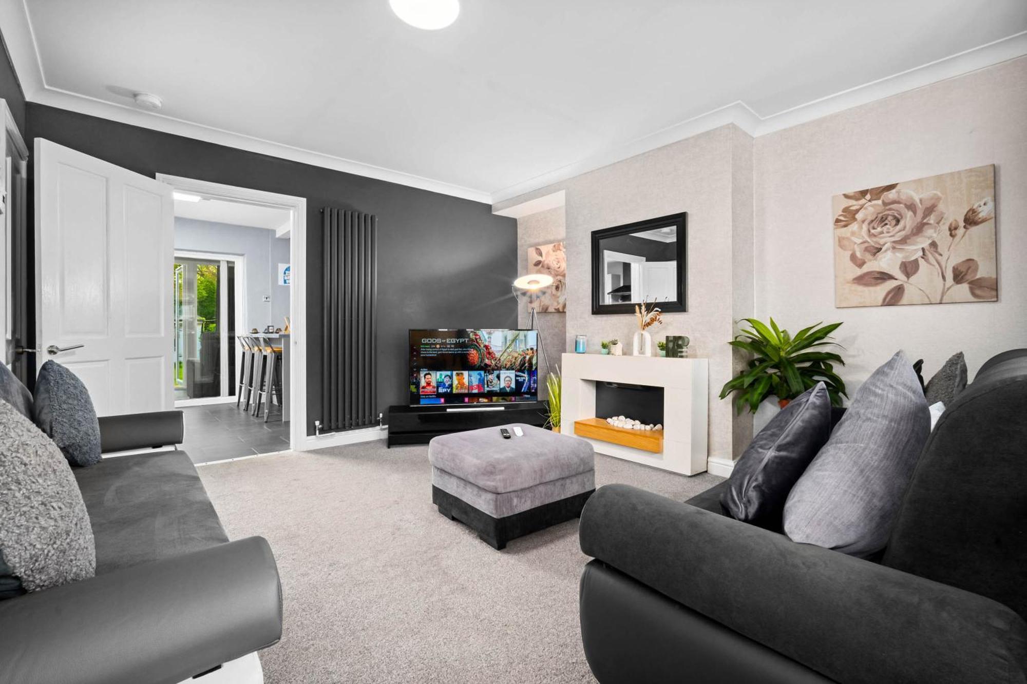 Stylish 3 Bedroom Home Away From Home برمنغهام المظهر الخارجي الصورة